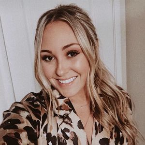 Meet your Posher, Mikayla